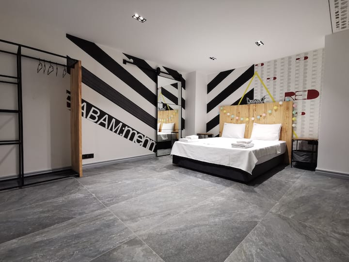 The double bedroom located IN the villa named red premium VIP has been specially designed.