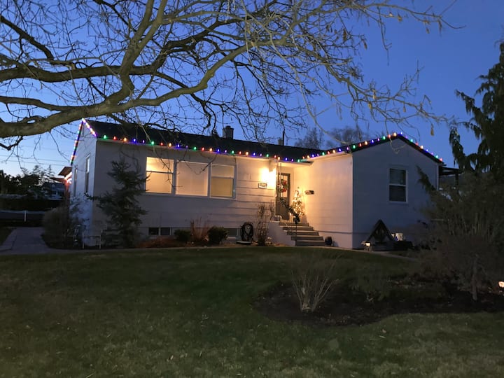 North Richland "Q" House Apartments for Rent in Richland, Washington, United States Airbnb