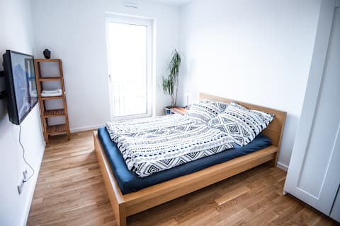 Top Airbnb: New appartement, 3 rooms + 2 bathrooms central in Bockenheim