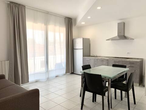 Top Airbnb: Double room apartment with terrace a Ameglia