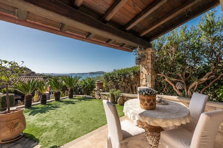 Villa a150mt dal mare,centro a 2min