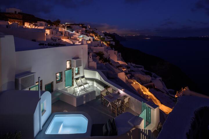 Agapi Cave House By JV gallery image 5