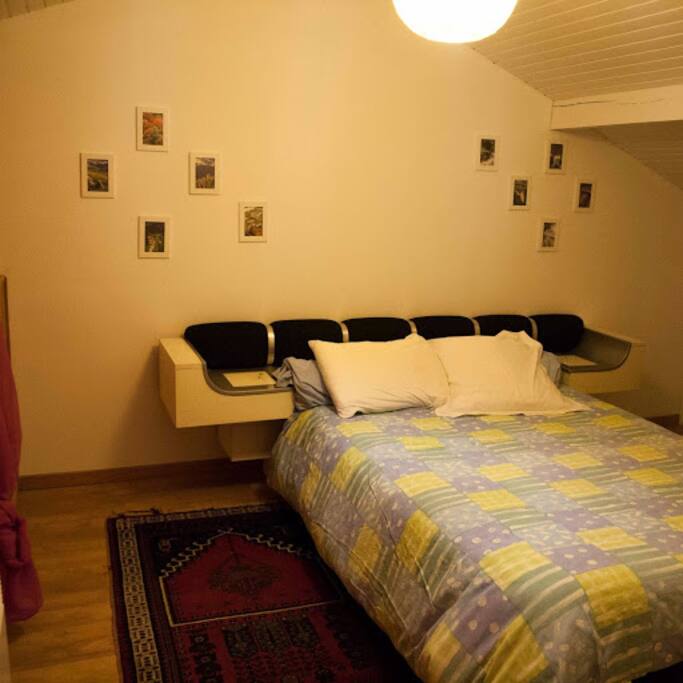 chambre avec lit double