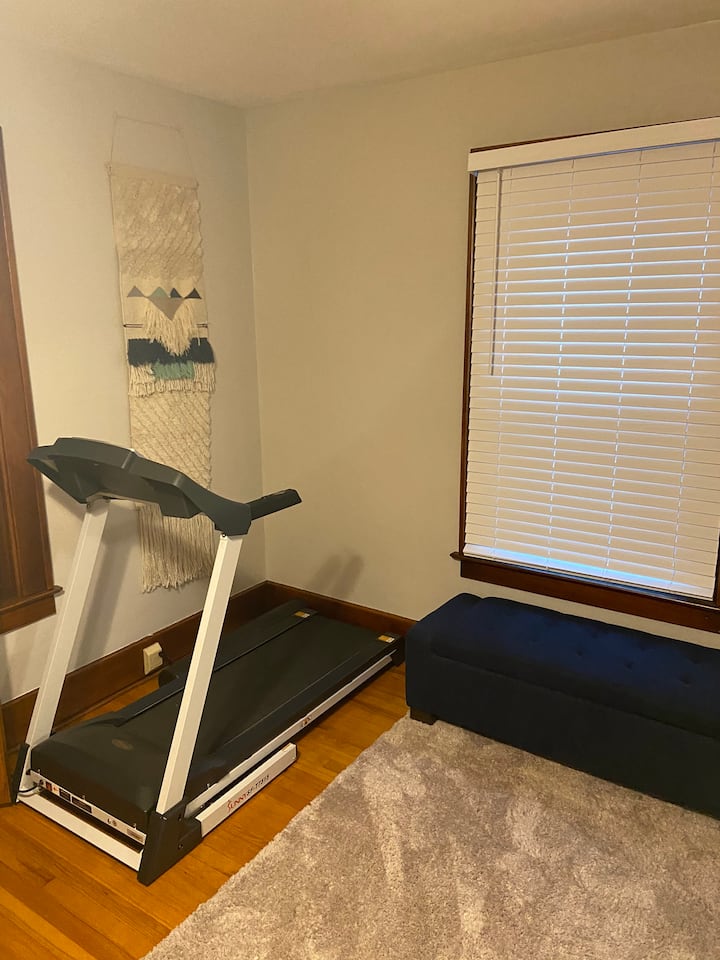 Priestor pre bežecký pás v hlavnej spálni