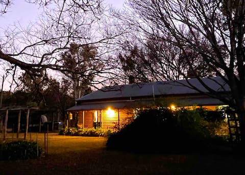 Jack’s Cottage- Taabinga Station