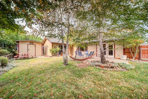 🏡 The Artsy Abode ✨ Family Friendly w/ Hot Tub ♨️