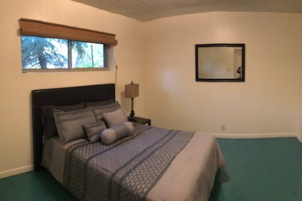 Sunny queen size comfy bed room