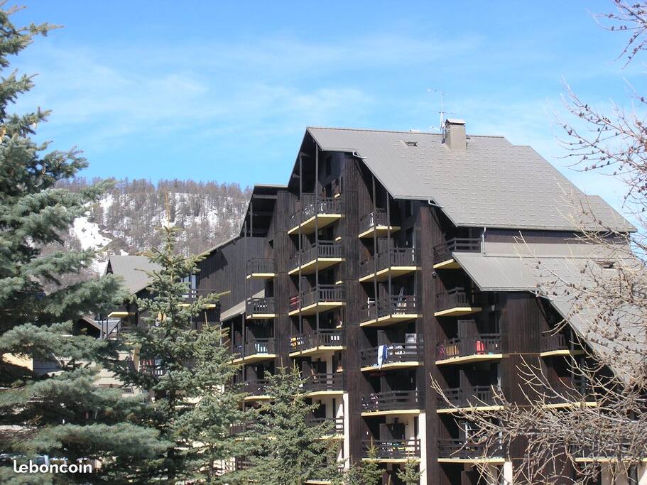 Bâtiment exposé sud (petite terrasse)
