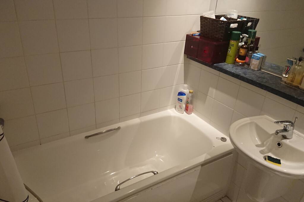 Main bathroom
