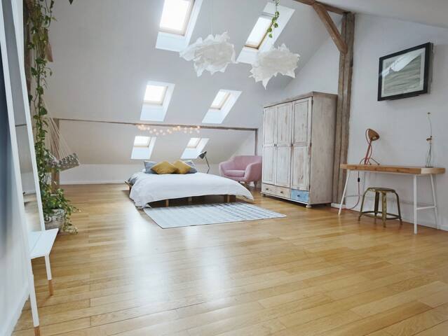 Historic Centre, Loft Apartment, NO xtra FEES