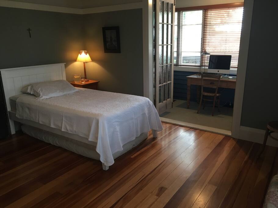 Large double bedroom with attached office, king single