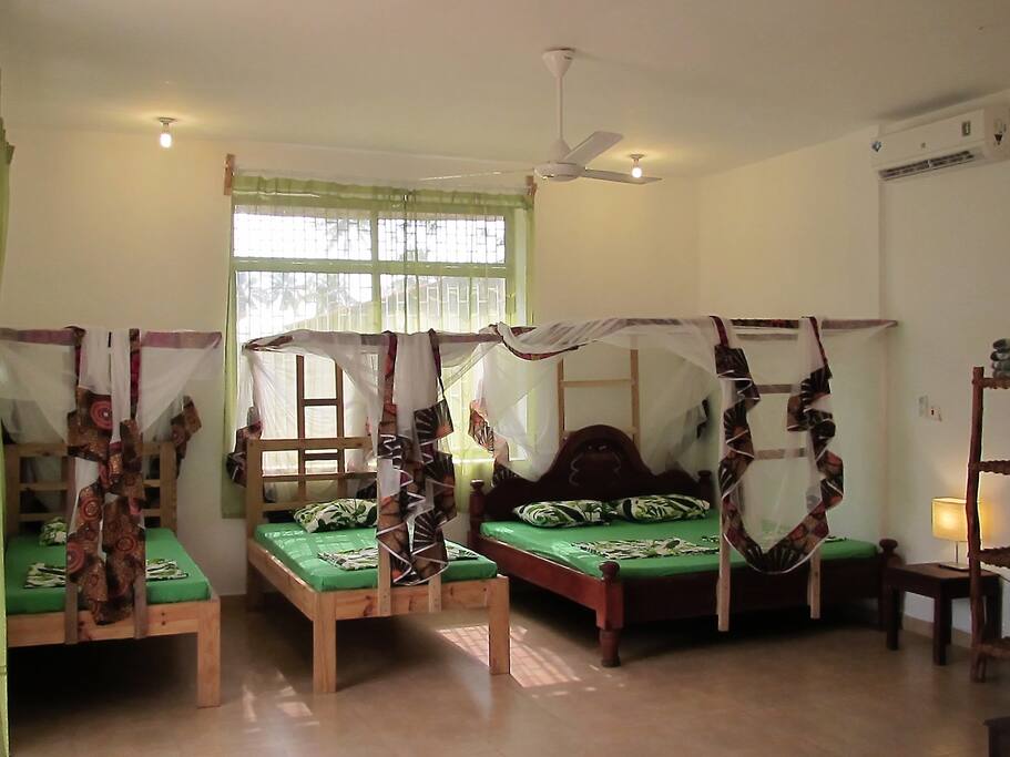 2 singel bed 1 master bed