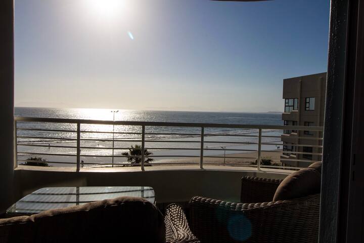 Beautiful Beach Apartment gallery image 4