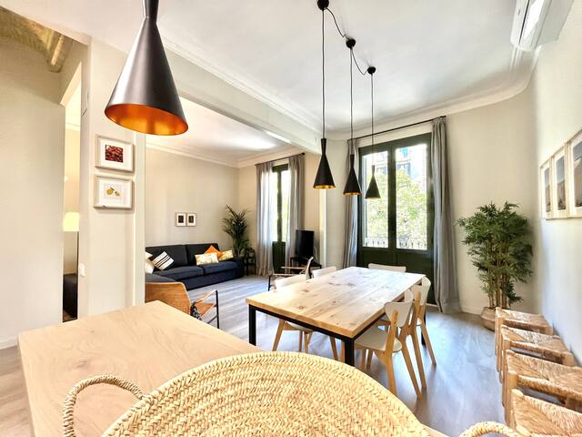 Just perfect for visiting. gallery image 3