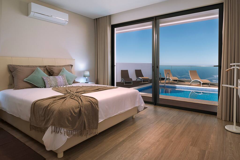 Room 1