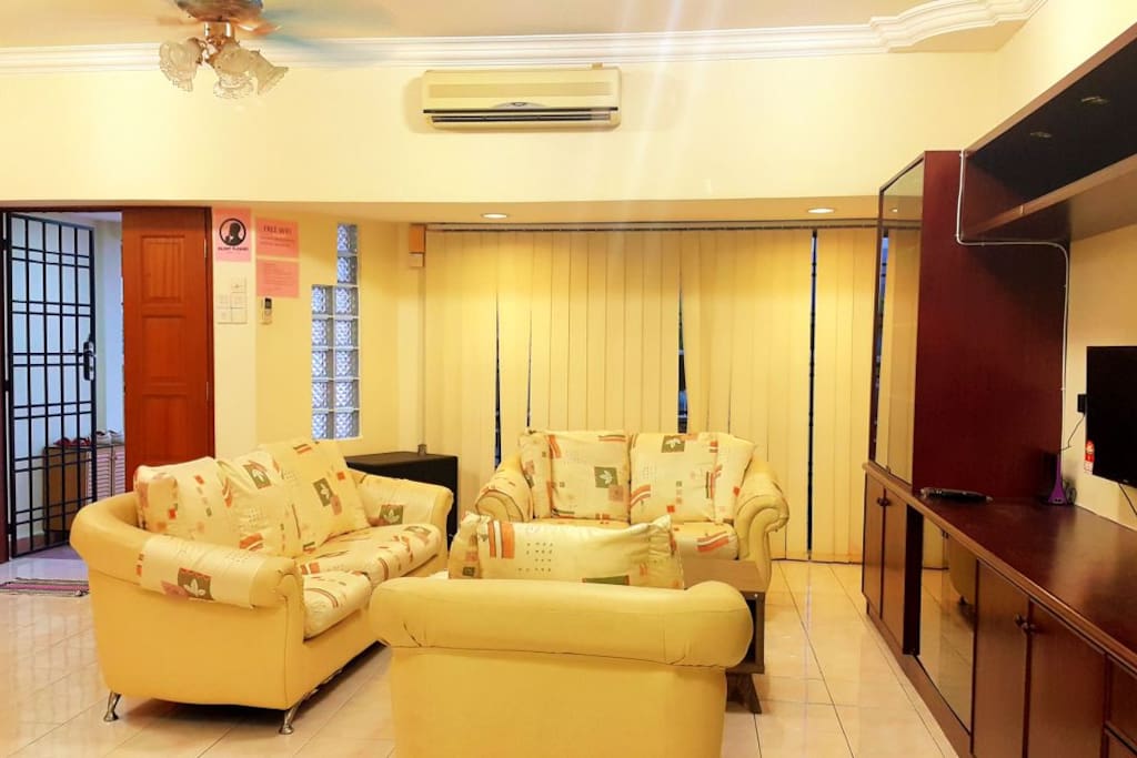 *Spacious living hall with fully
air-conditioned and ceiling fan.
*comfortable sofa.