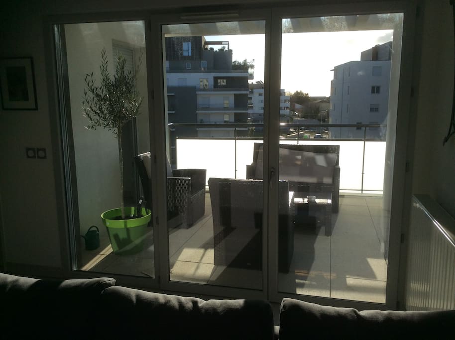 Terrasse avec salon de jardin
