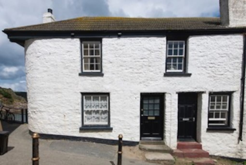 View of Beach Cottage from Church Street.