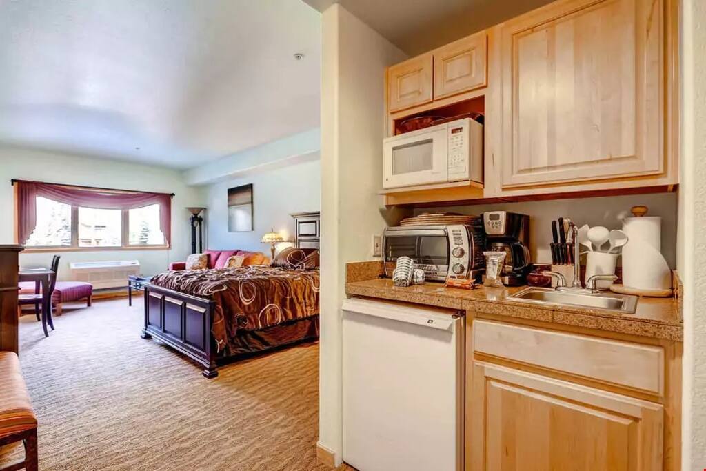 Prepare small meals and snacks in the provided kitchenette.