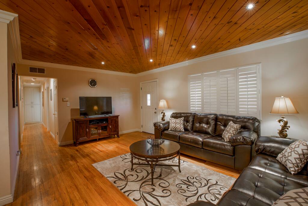 Big Room To Rent In Orange Grove Big Room To Rent In Orange Grove