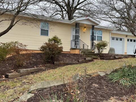 Home Away from Home on Ridgewood