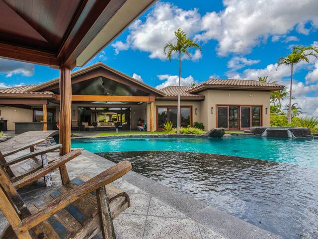 Blue Lagoon – Massive estate on the Kona Coast