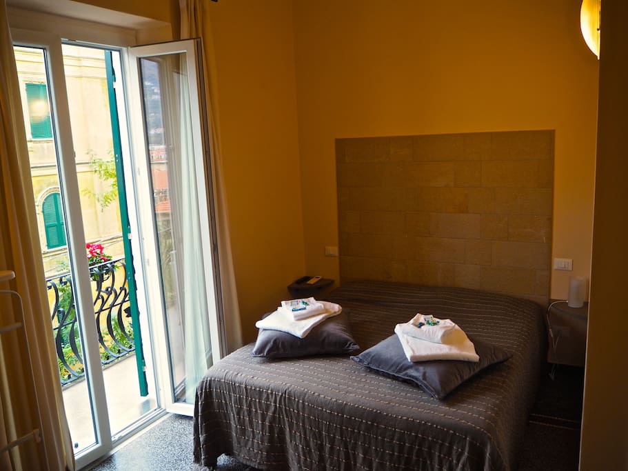 Camera doppia con balcone