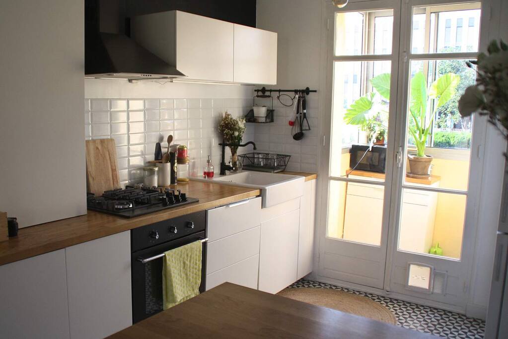 Cuisine équipée + lave vaisselle