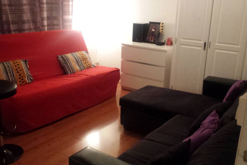 2 canapés-lit + commode de rangement