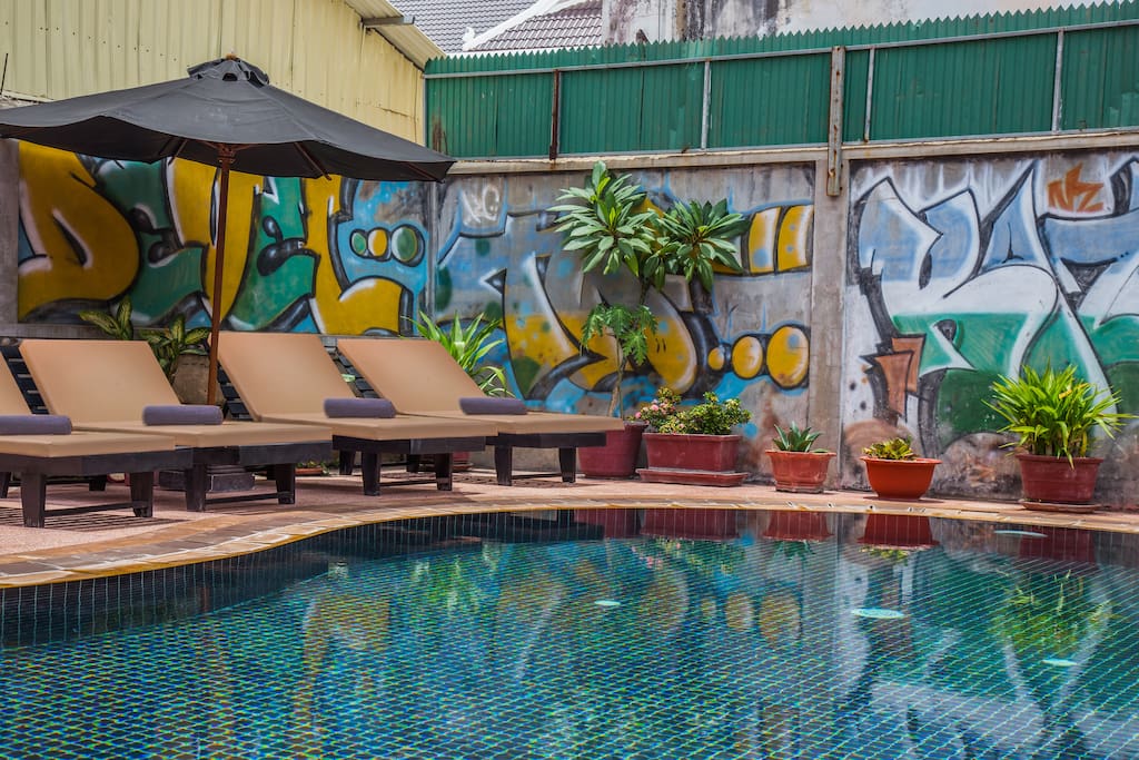 Swimming pool