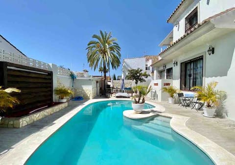 PISCINA PRIVADA CON BARBACOA Y PLAYA A 500 METROS