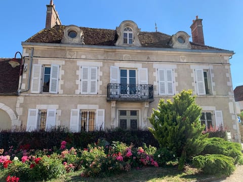 19th-century bourgeois house in Burgundy