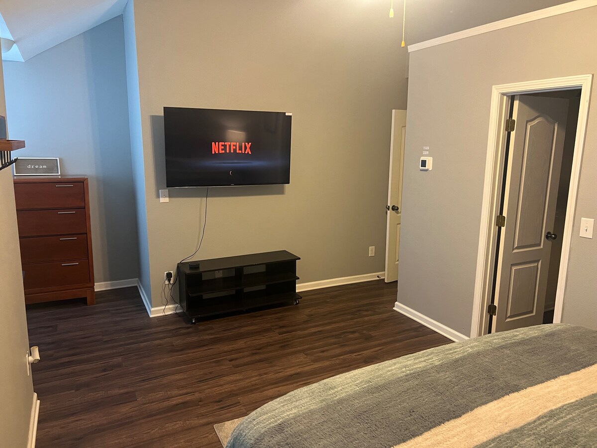 Cozy 3 bedrooms/chateau elan area/road Atlanta