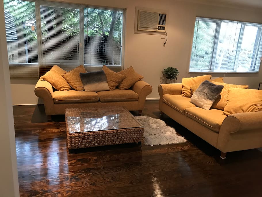 Lounge room