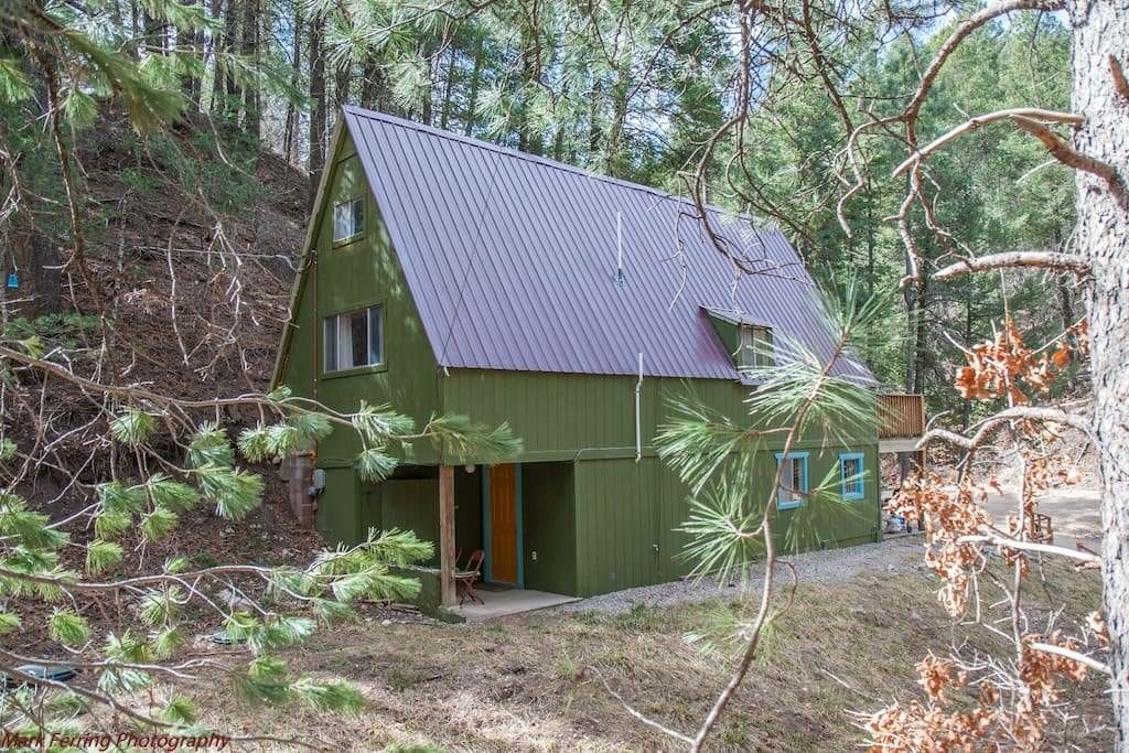 Cozy Cabin in Piney Woods-Private/Spacious/Wi-Fi - Cabins ...