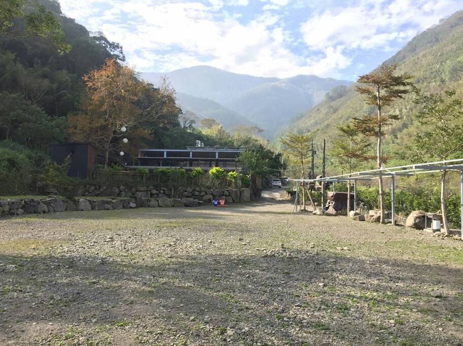那羅山水景觀-露營區&度假屋