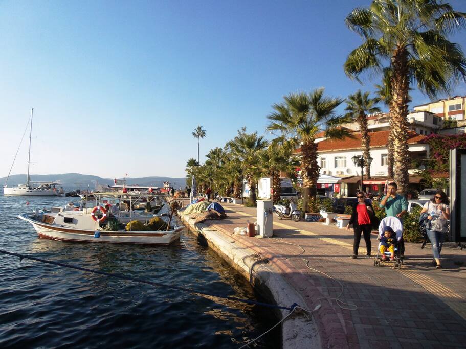 Downtown Gulluk
