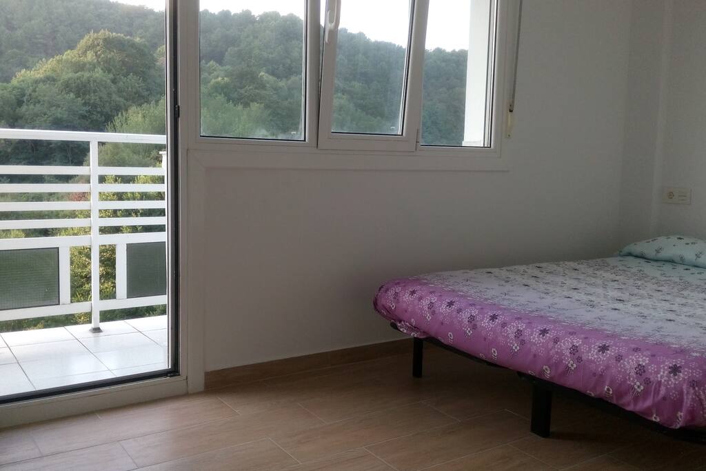 Cama doble para 2 personas en Habitación matrimonio.