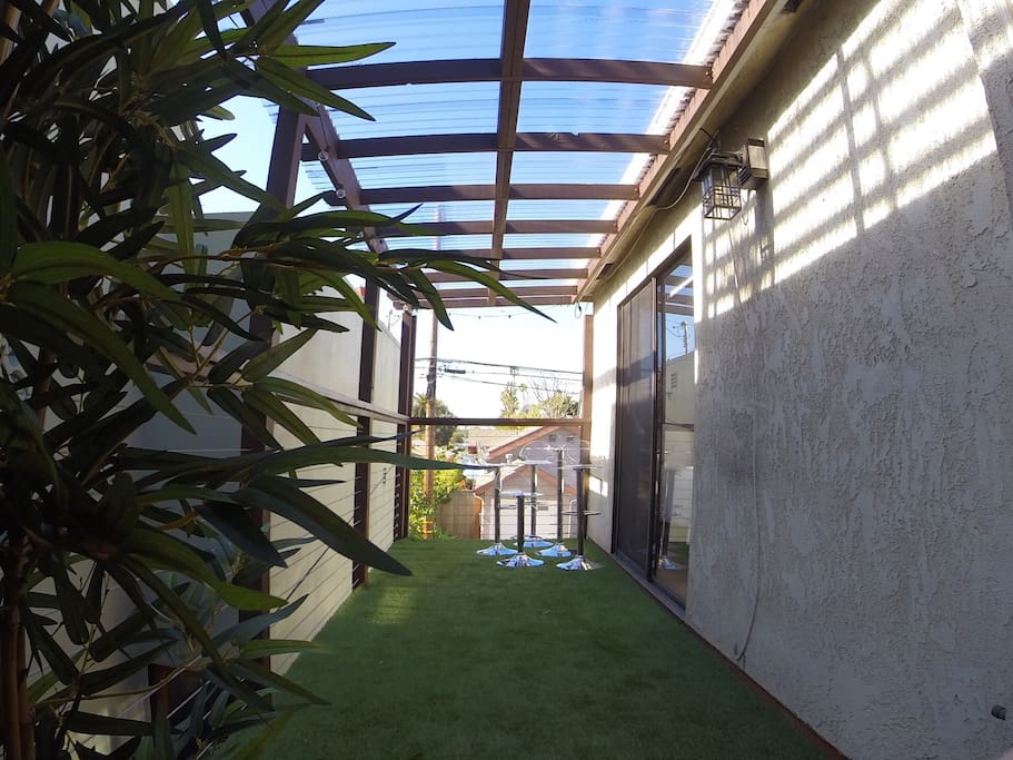 Spacious outdoor lanai overlooks the historic Venice canals.