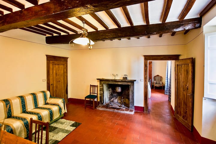 Borgo Valecchie
- ห้องนั่งเล่น
# เตาผิง 