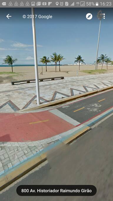 Praia de Iracema a 100m