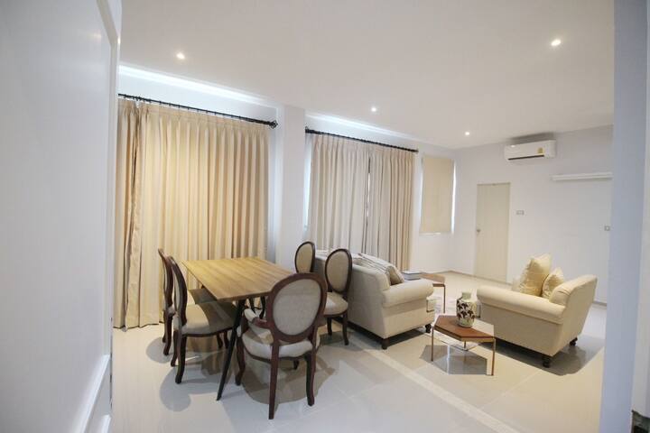 Private Pool Villa Suite2 : 4-5 bedroom (1st fl.) gallery image 3