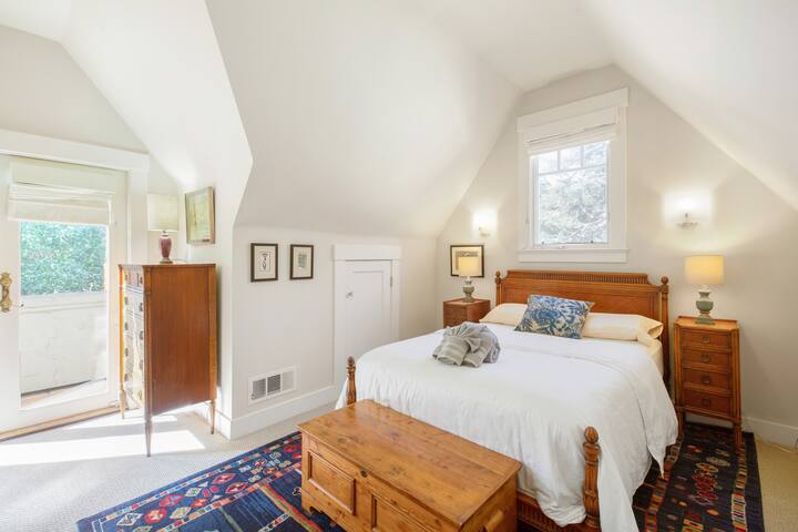 Quiet 5 Beds Kid-Friendly Mins to DTWN & Stanford gallery image 5