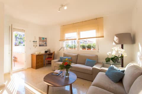 Excelent Apartament Central, 2 blocks from the sea