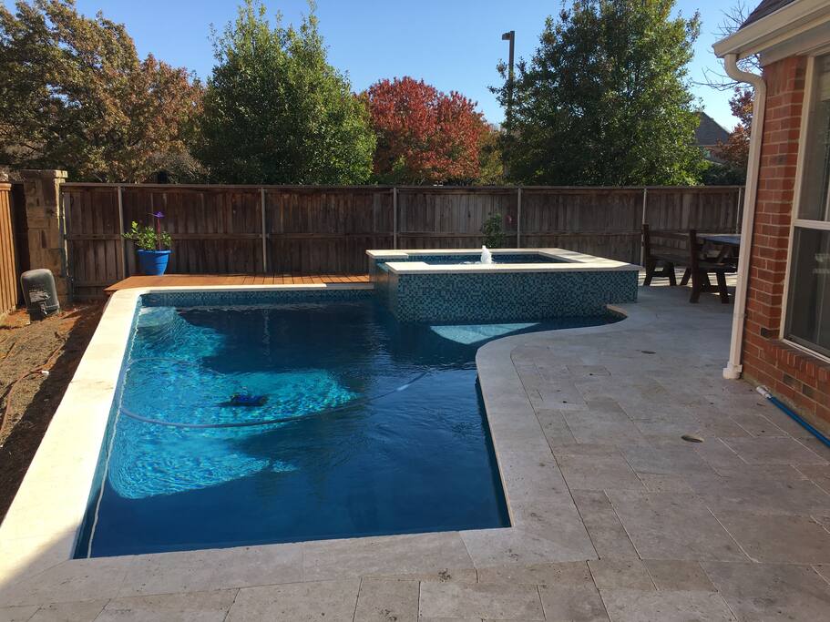 Pool with hot tub
