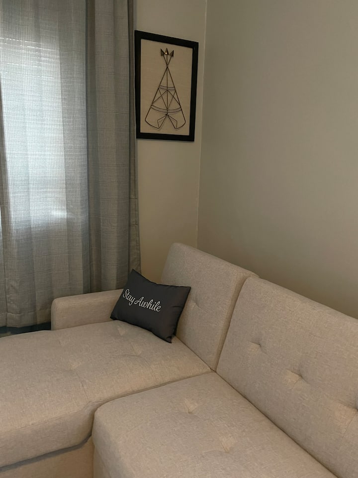 Two Bedroom Suite Close To Downtown - Dayton, OH