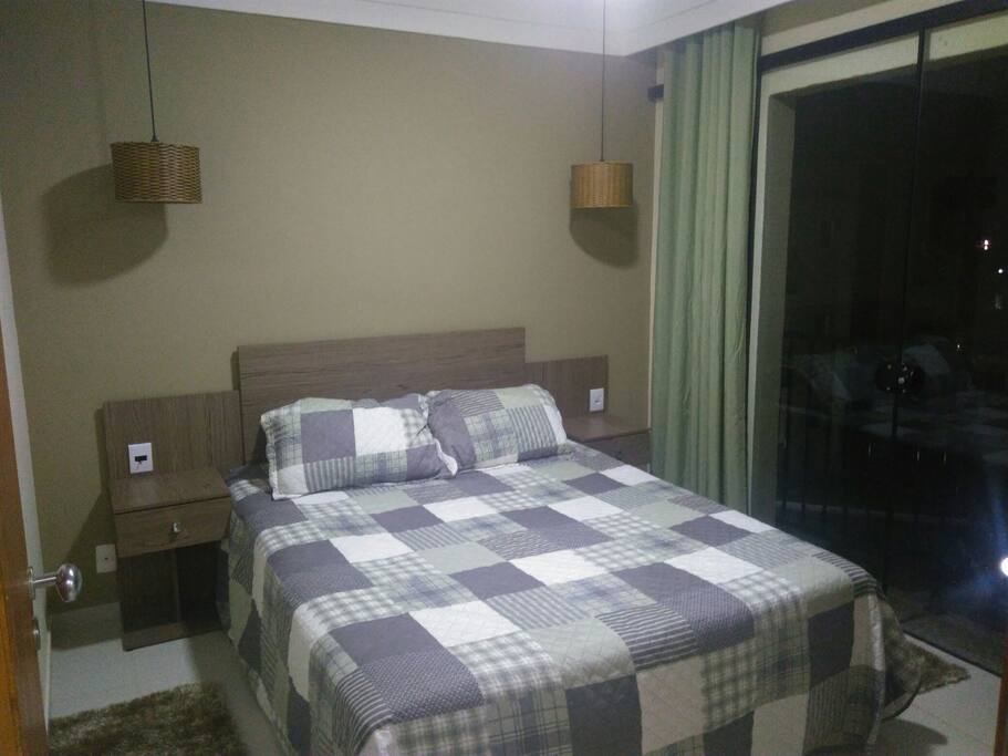 Cama Queen com 1,58m da largura