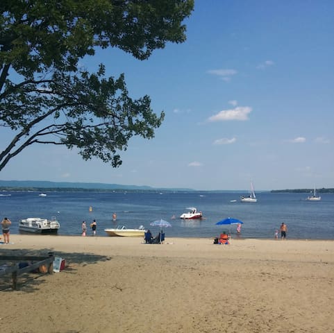 Ottawa River front house