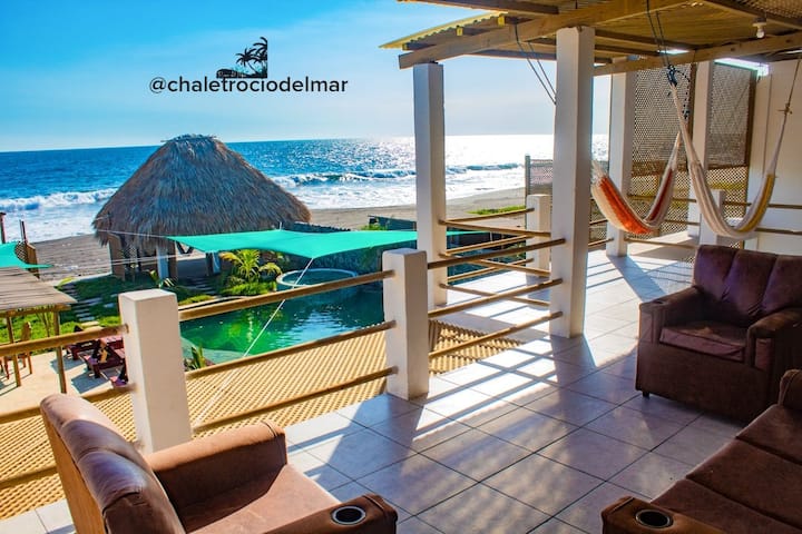 Bello Chalet A La Orilla Del Mar - Monterrico