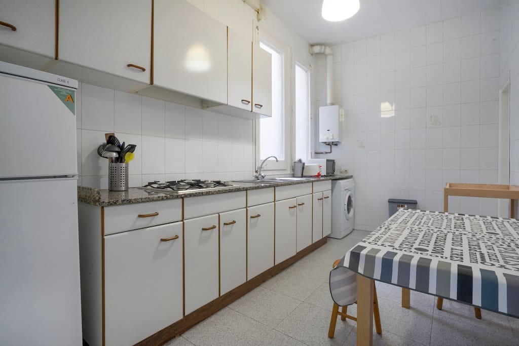 Kitchen (shared)